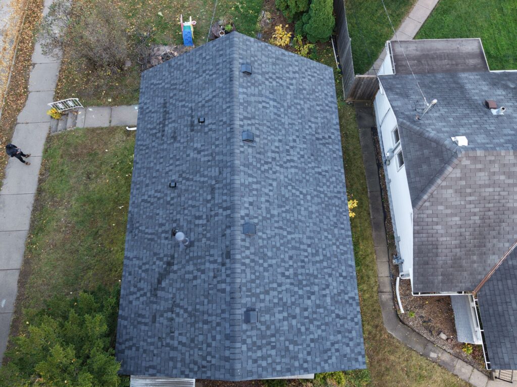 House on Northeast Arthur Street in Minneapolis with Max Def Moire Black Certainteed Landmark Pro Shingle